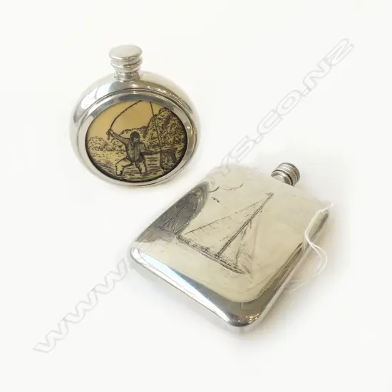 2 PEWTER HIP FLASKS H.135mm