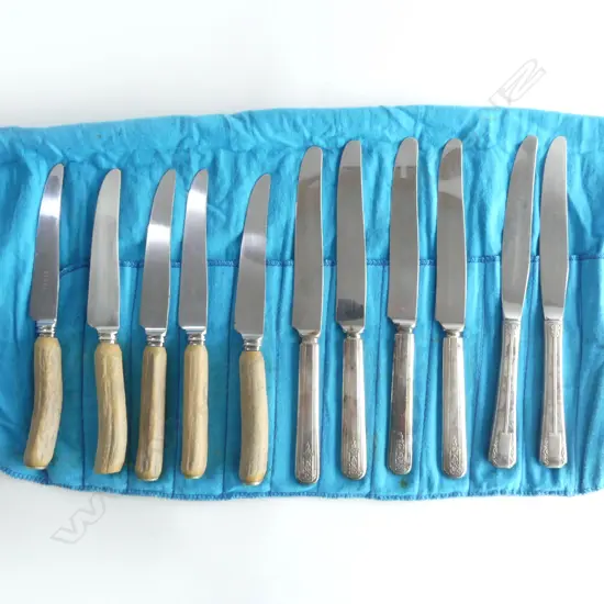 SET 5 ANTLER HANDLED KNIVES + 6 S/PLATE KNIVES