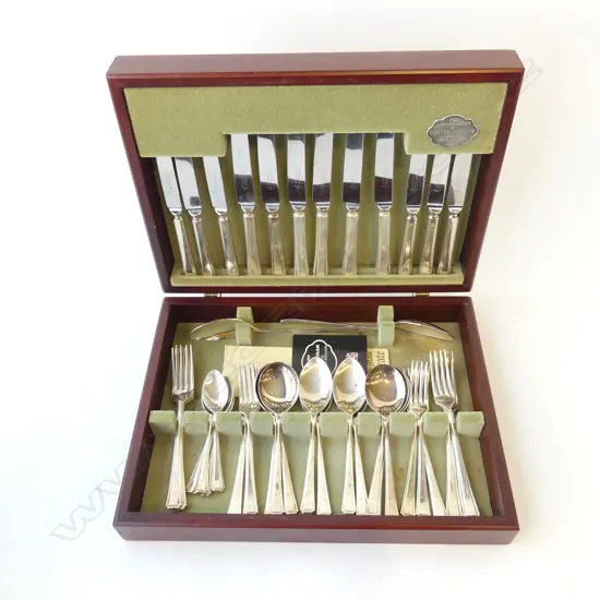 SILVER PLATE CUTLERY CANTEEN