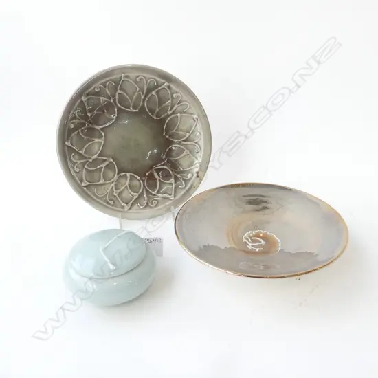 3 STUDIO POTTERY PCES; PLATE 210mm dia, BOWL, LIDDED CONTAINER