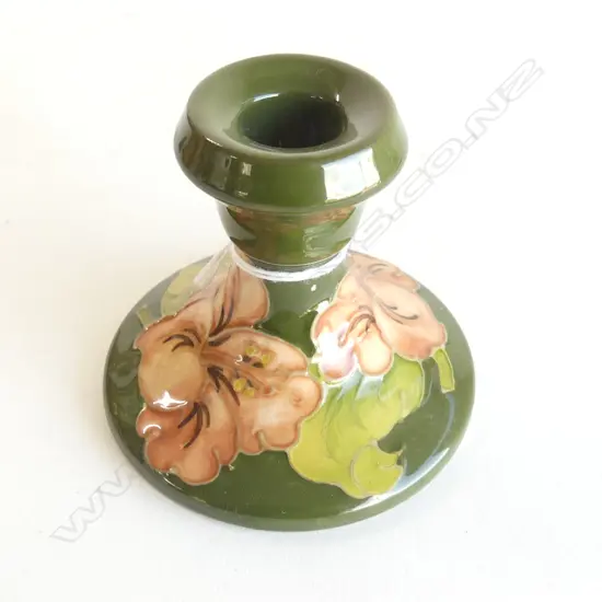MOORCROFT SQAUT HIBISCUS CANDLESTICK H.85mm