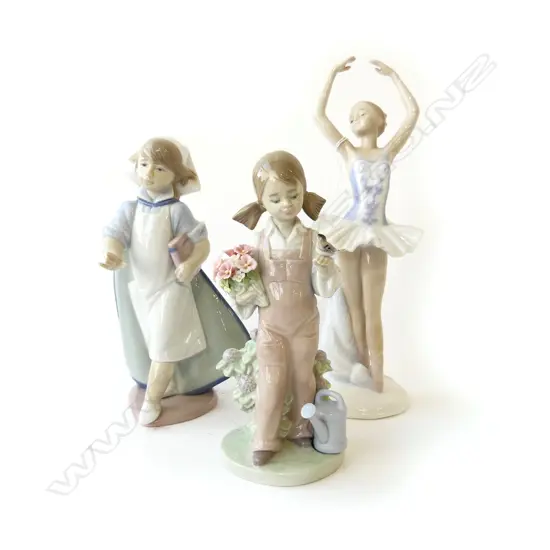 2 LLADRO FIGURINES + TUPTON WARE BALLERINA H.260mm
