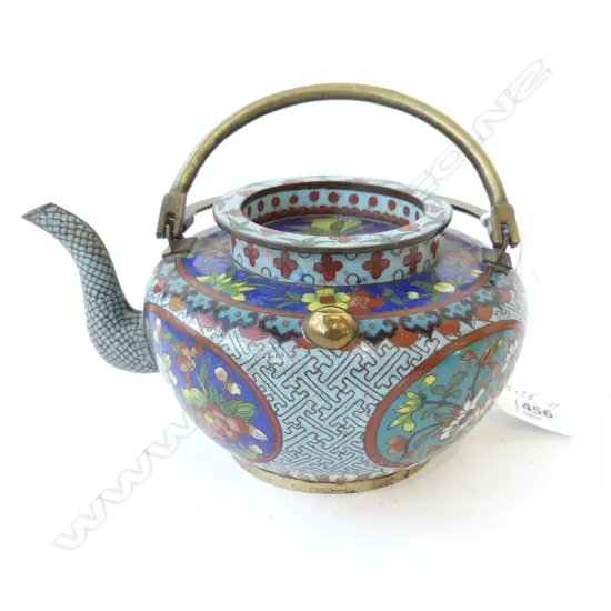 EXQUISITE OLD CLOISONNE TEAPOT, FLORAL VIGNETTES TO THE SIDE.170X100mm