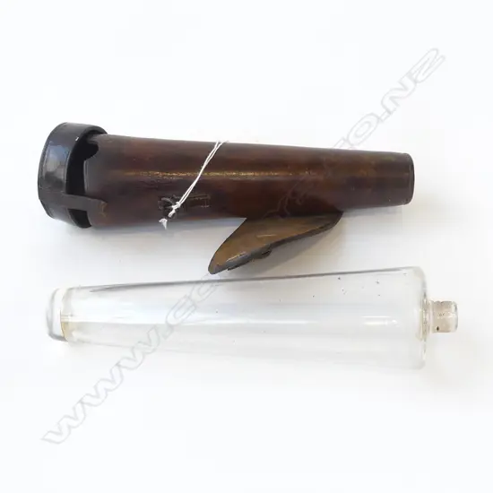 FOX HUNTERS FLASK IN LEATHER CASE H230mm