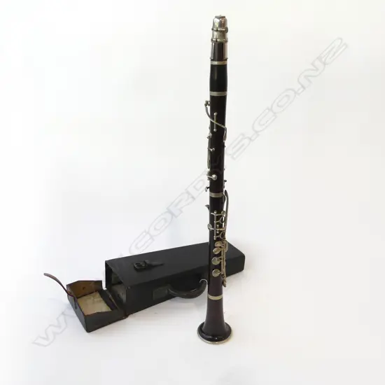 VINTAGE WOODEN CLARINET L.645mm, CASED
