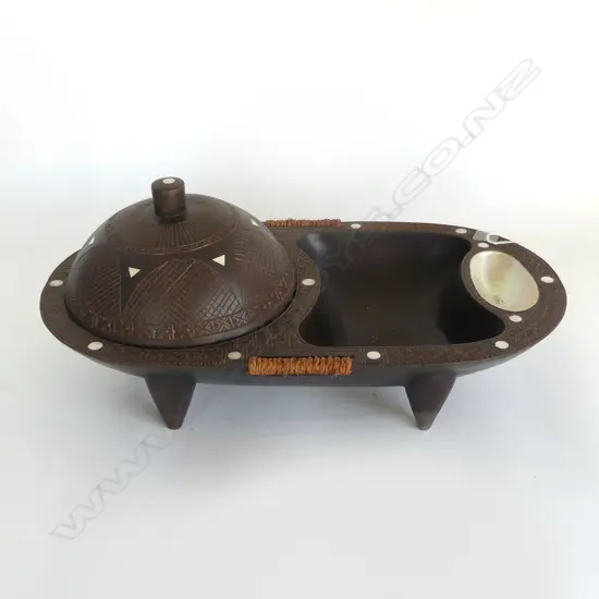 CEREMONIAL CARVED LIDDED MOP INLAID SAGO FEAST BOWL L390MM