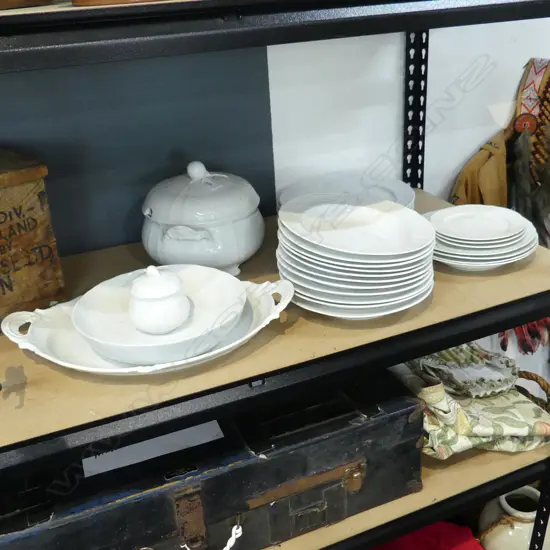 FURSTENBERG PART DINNER SERVICE INCL. 6 DINNER PLATES 260mm dia