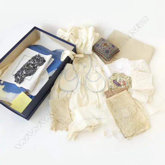 ASST. ANTIQUE LACE; 19thC MALTESE BOBBIN LACE ETC