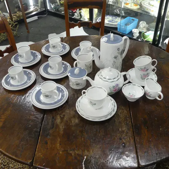 2 SUSIE COOPER PART TEA / COFFEE SETS