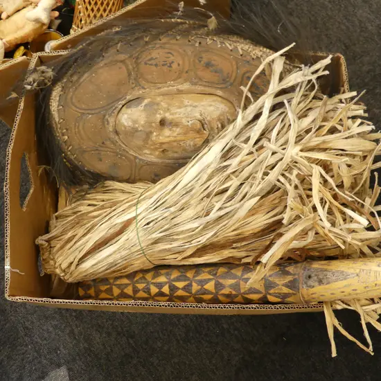 BOX OF TRIBAL ITEMS: 2 PNG MASKS + 2 FIBRE ITEMS + BAMBOO decorated length 
