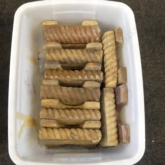 16 SALT GLAZED CRUMB BRICK EDGING TILES