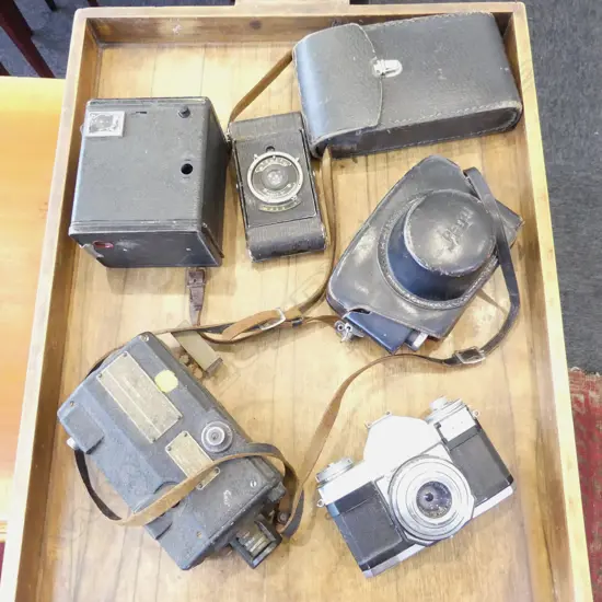 WOOD TRAY L590MM & 6 VINTAGE CAMERAS ZEISS CONTERFLEX ETC