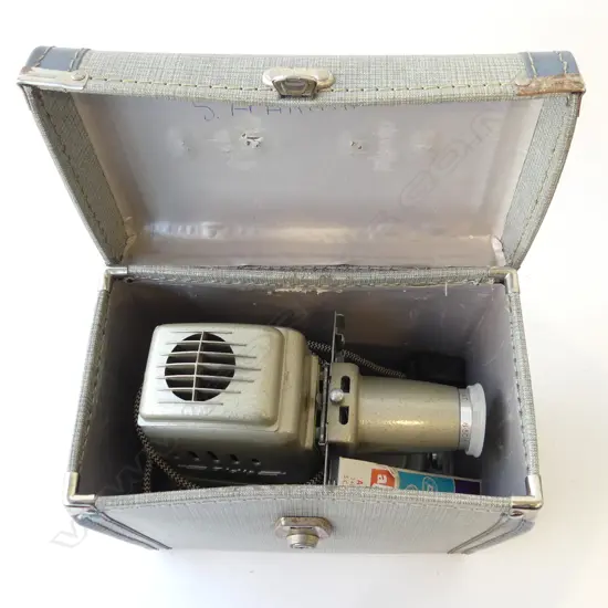 VINTAGE ALDIS ASPHERIC SLIDE PROJECTOR, CASED
