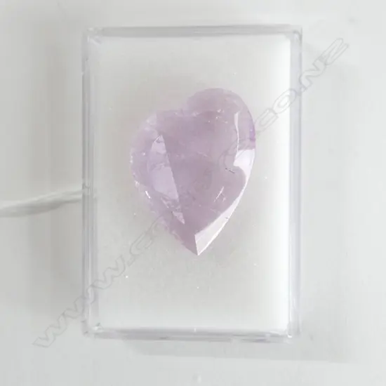 **RTV**ROSEQUARTZ 42.9CT 27x22mm