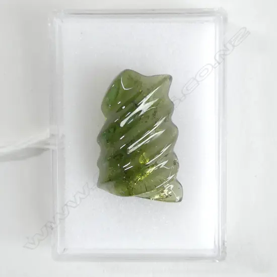 **RTV** GREEN TOURMALINE 44.3CT 27x17mm