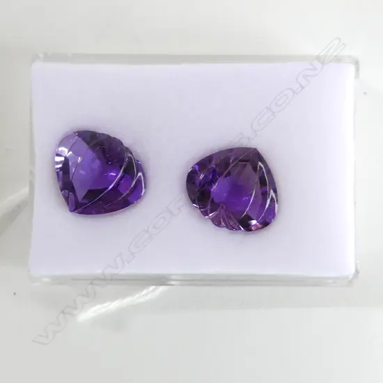 **RTV** PR AMETHYSTS 18CT 16x14mm