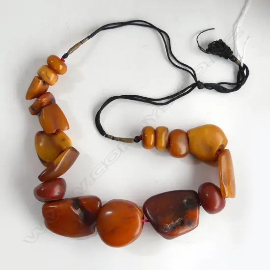 ANTIQUE TIBETAN AMBER NECKLACE, LG HEAVY PIECES AMBER