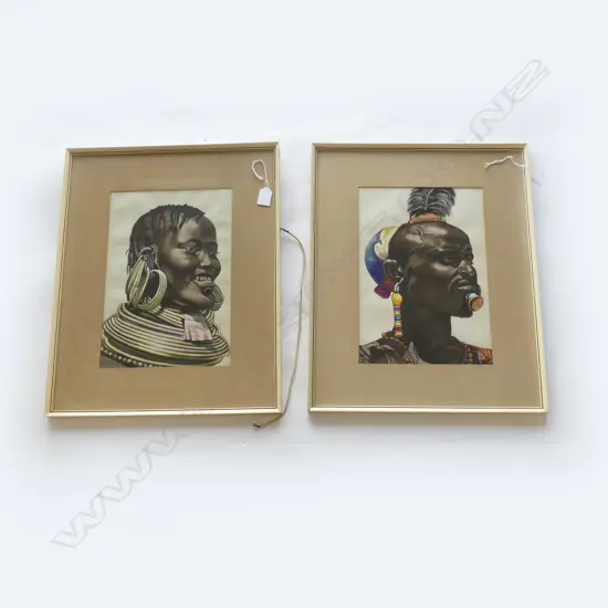 2 W/C SIGNED I KIRABIRIZA 2 MASAI H520 L420MM