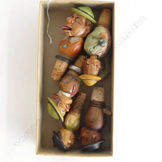COLLECTION VINTAGE CARVED WOODEN BOTTLE STOPPERS