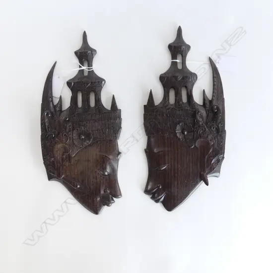 2 INDONESIAN CARVED WOODEN HEAD FACE, H.300MM