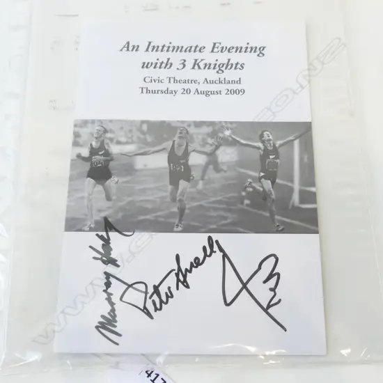 1 PROGRAMME SIGNED BY MURRAY HALBERG, PETER SNELL & JOHN WALKER 210x150mm