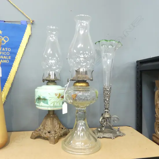 2 ANTIQUE KEROSENE LAMPS + EPERGNE H.395mm