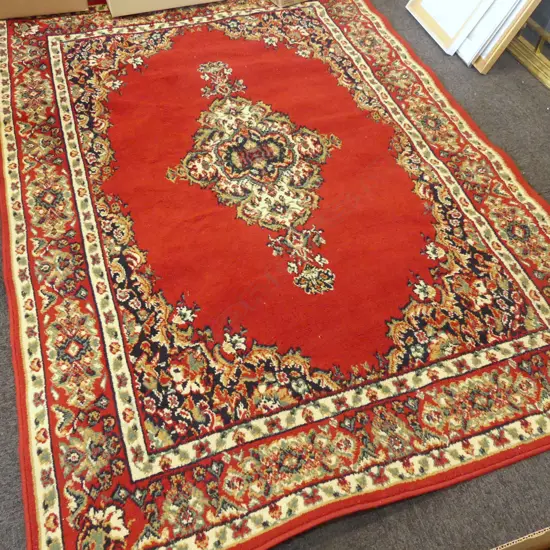 LG RED MACHINED RUG 2250x1600mm