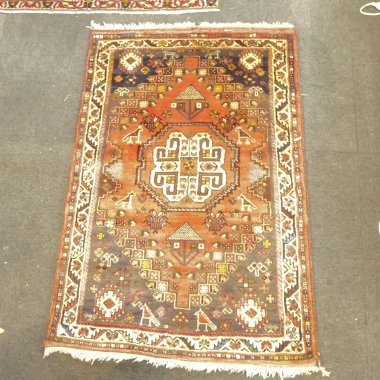 HAND KNOTTED PERSIAN QASHQAI RUG all wool 1650 x 1140mm main central medallion