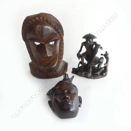 3 INDONESIAN WOODEN STATUES, INCLUDING A WALL MASK & A BUST, TALLEST 280MM