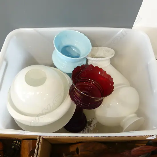 6 WHITE GLASS SHADES + 2 VICTORIAN VASES H.300mm