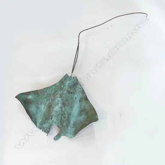 METAL STING RAY SCULPTURE L.1100mm