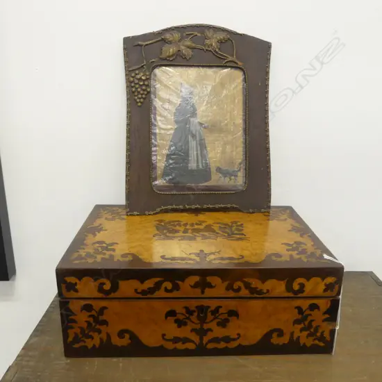 INLAID WRITING SLOPE W.350mm + SILHOUETTE PICTURE