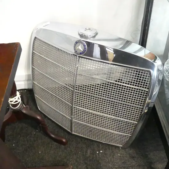 MERCEDES BENZ GRILLE H.550mm