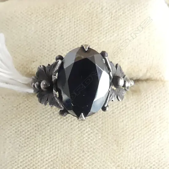 ANTIQUE SILVER AND HEMATITE DRESS RING  SIZE L