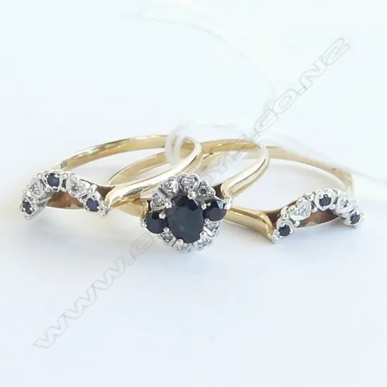 9ct Y/GOLD SAPPHIRE & DIAMOND CLUSTER 3 RING SET 6.3gms SIZE T