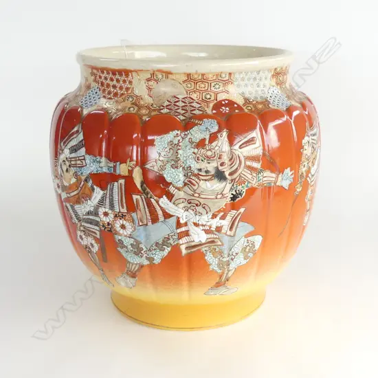 IMPRESSIVE VINTAGE SATSUMA SAMARAI FIGHTING JARDENEER H330 DIA340MM