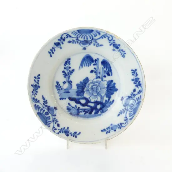 ANTIQUE ENGLISH DELFT PLATE, RIM FRITS 225mm dia