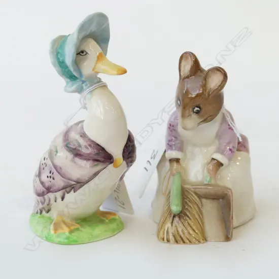 TWO BESWICK BEATRIX FIGS JEMIMA PUDDLEDUCK COPYRIGHT  1948 & HUNCA MUNCA SWEEPING COPYRIGHT 1977