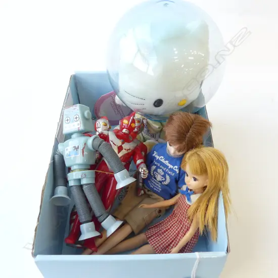 7 VINTAGE JAPANESE TOYS; HELLO KITTY 'SPACE MILLENNIUM WEDDING' DOLL, PR TAKARA TOMY DOLLS & 4 VINTAGE ULTRAMEN & ROBOT