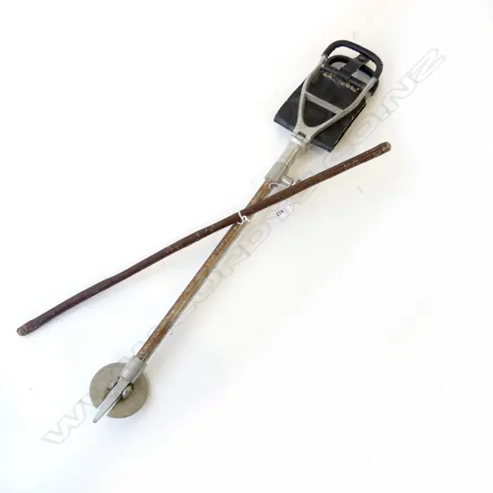 VINTAGE SHOOTINGSTICK L720MM & LEATHER SWAGGER STICK L670MM