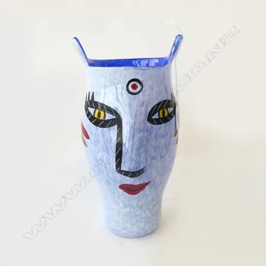 **RTV**  KOSTA BODA 'OPEN MINDS' ART GLASS FACE VASE H.275mm