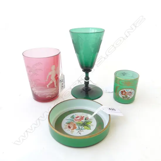 4 ANTIQUE GLASS PIECES: Mary Gregory red tumbler + green drinking glass H.128mm +2  Murano pces cup & dish