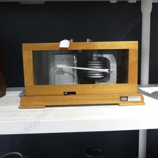 MARINE BAROGRAPH