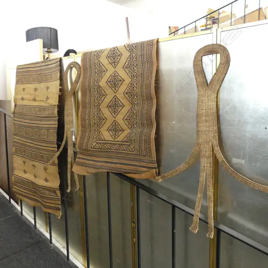 2 TRIBAL WOVEN MATS + 2 OTHER L.870mm