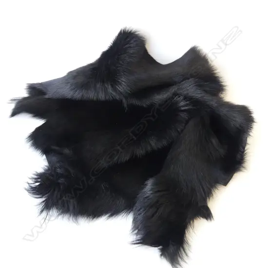 BLACK DYED GOAT HIDE RUG 1000x800mm