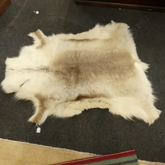 REINDEER HIDE 1100x1100mm