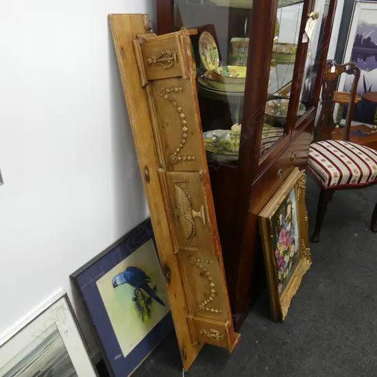 PINE MANTLE SHELF w. ADAM STYLE DECORATION W.1340mm