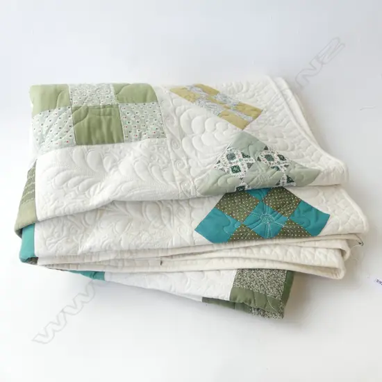 PATCHWORK QUILT, SIZE DOUBLE, CREAM & GREEN