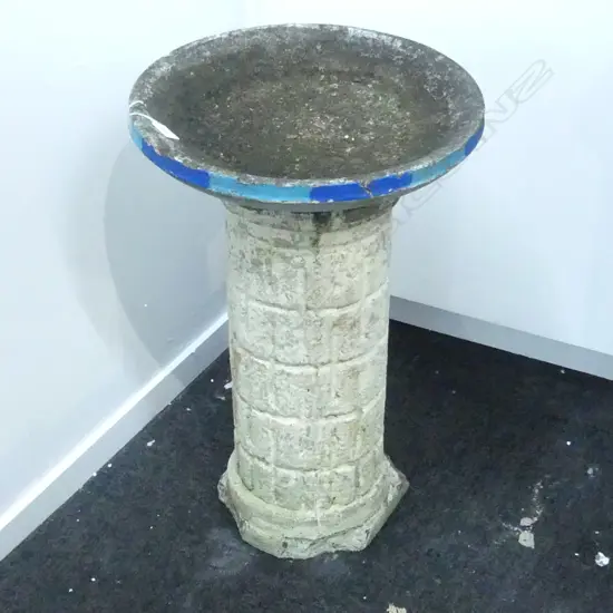 CONCRETE 2 PART BIRD BATH H.680mm