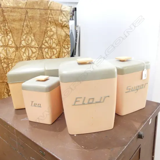 4 RETRO KITCHEN CANISTERS; SUGAR, FLOUR, TEA, BREAD W.385mm some faults